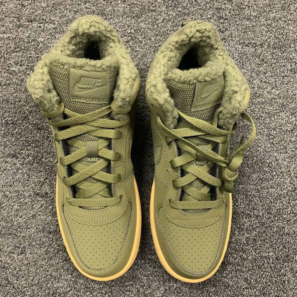 Nike Court Borough Mid Wntr AA3458-300 Olive - Picture 2 of 6